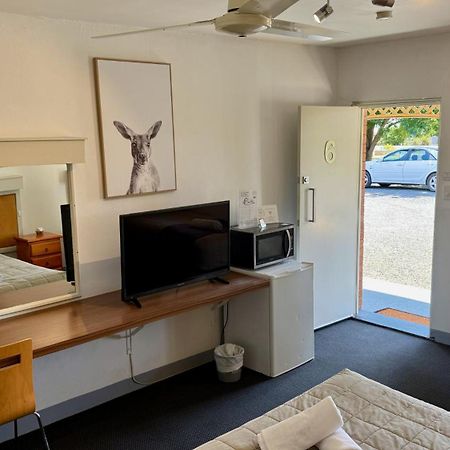 Quirindi Sunflower Motor Inn ภายนอก รูปภาพ
