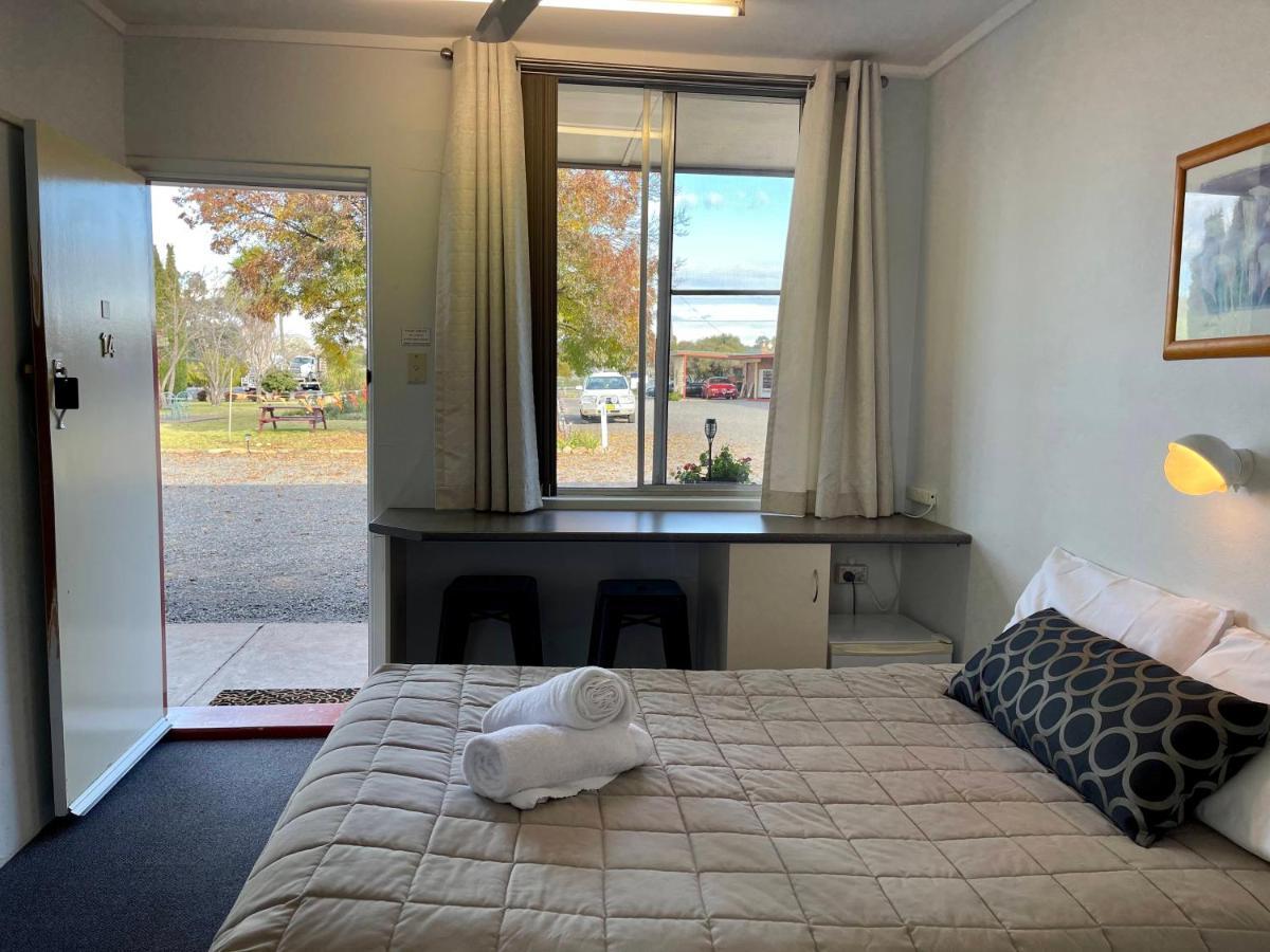 Quirindi Sunflower Motor Inn ภายนอก รูปภาพ