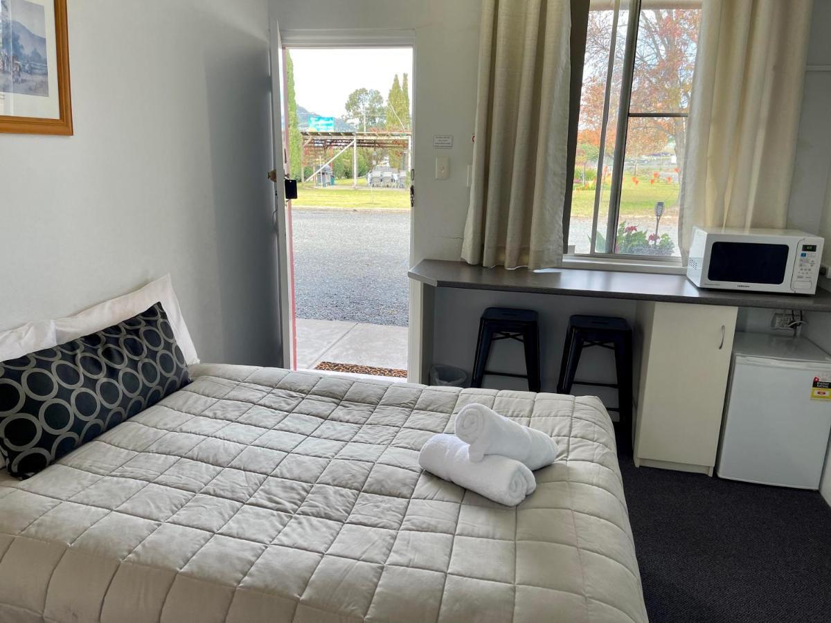 Quirindi Sunflower Motor Inn ภายนอก รูปภาพ