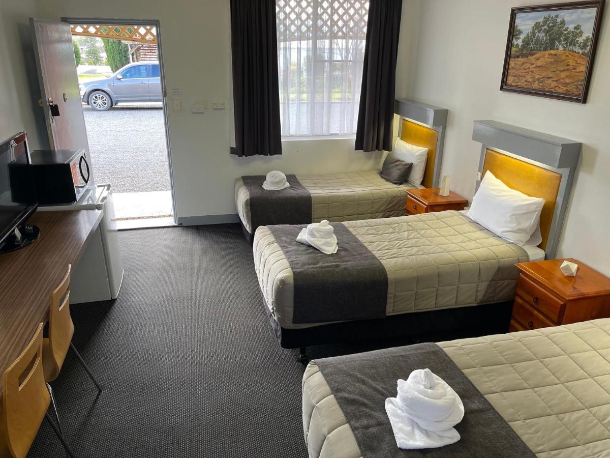 Quirindi Sunflower Motor Inn ภายนอก รูปภาพ