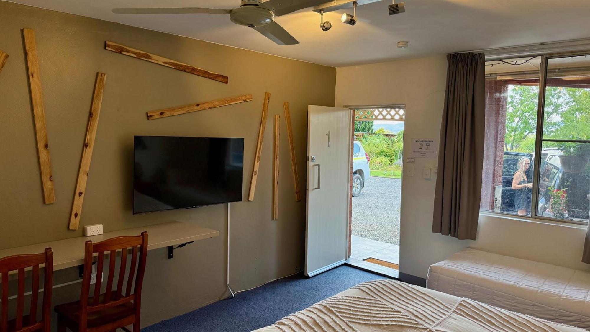 Quirindi Sunflower Motor Inn ภายนอก รูปภาพ