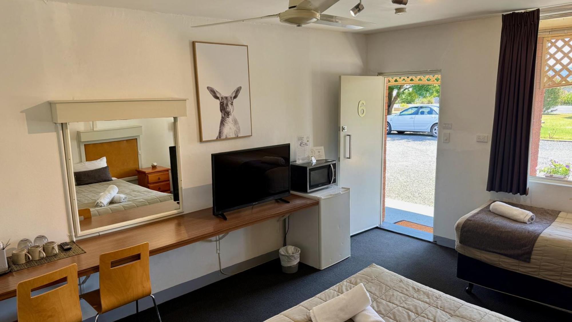 Quirindi Sunflower Motor Inn ภายนอก รูปภาพ